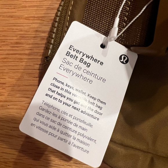 Lululemon Everywhere Belt Bag - Picture 5 of 5